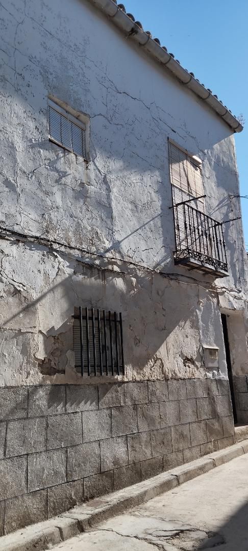Vista exterior de Casa adosada en venda en Auñón