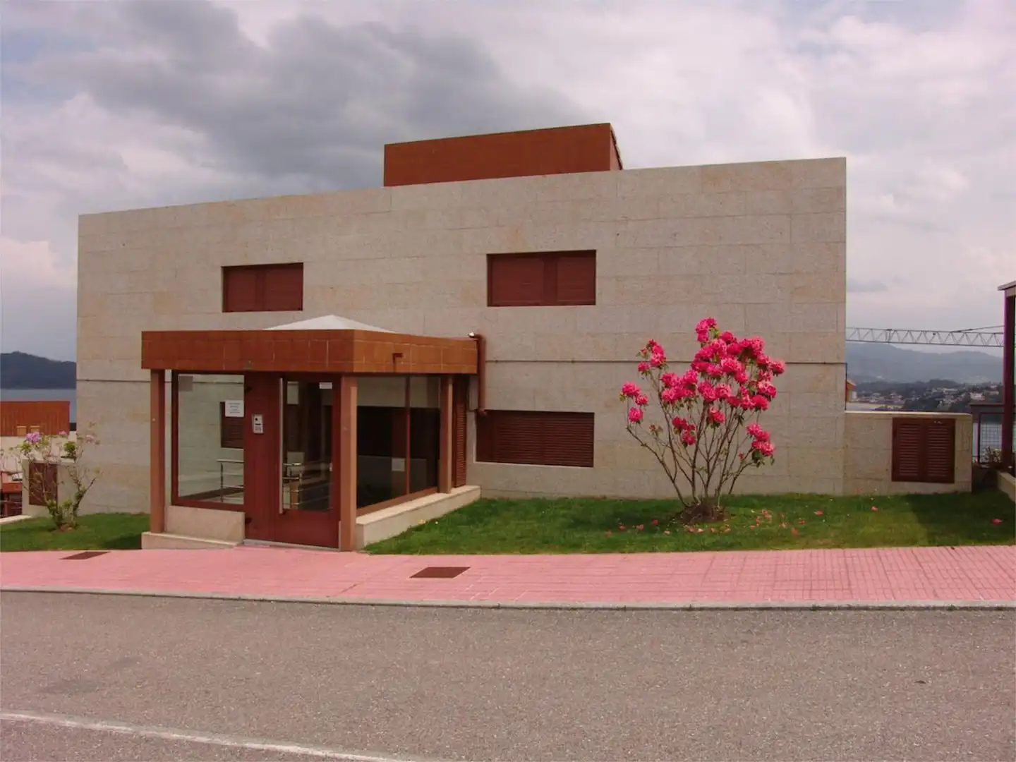 Wohnung zur Miete in Rua Pornic, 2, Baiona Außenansicht von Wohnung zur Miete in Baiona mit Heizung, Parkett und Terrasse