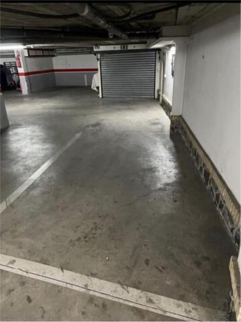 Parking of Garage to rent in Utrera