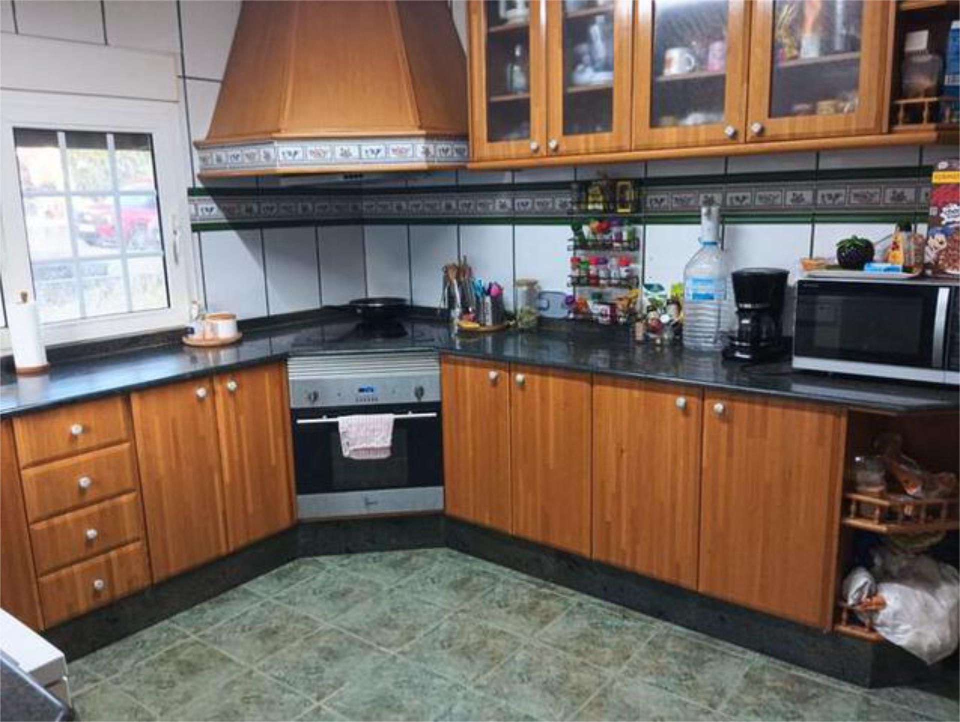 Kitchen of Single-family semi-detached for sale in Vilamarxant  with Heating, Private garden and Terrace