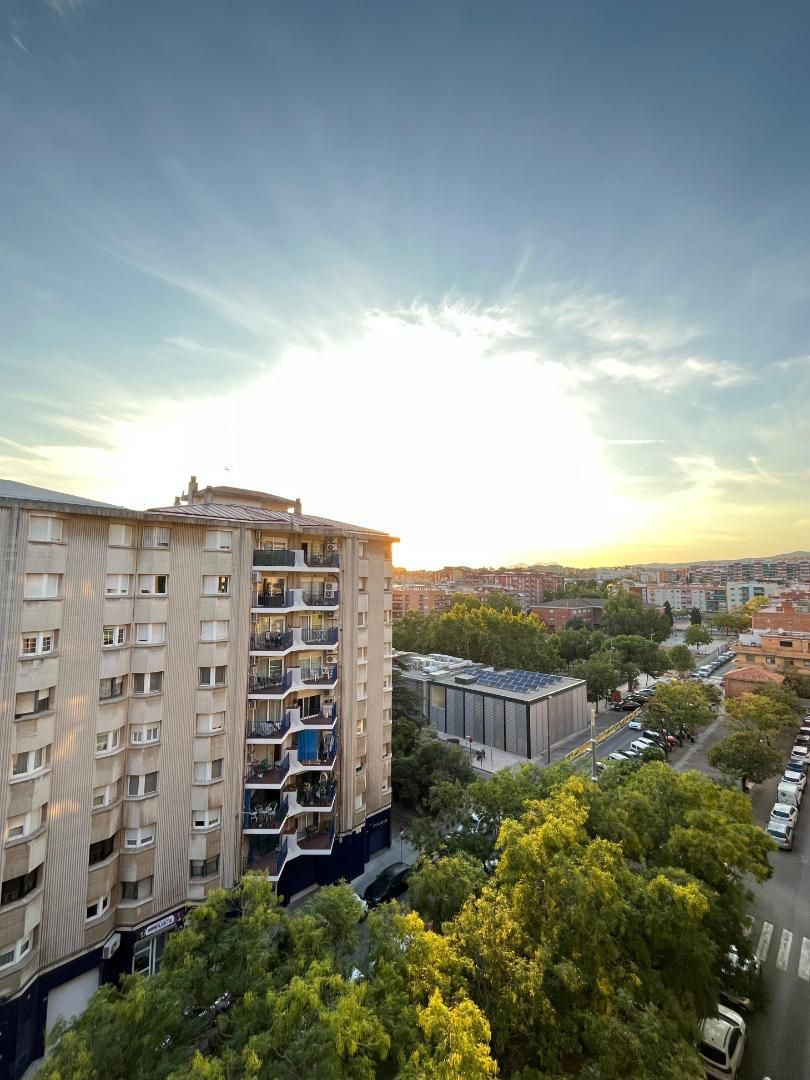 Vista exterior de Pis en venda en Sabadell amb Terrassa
