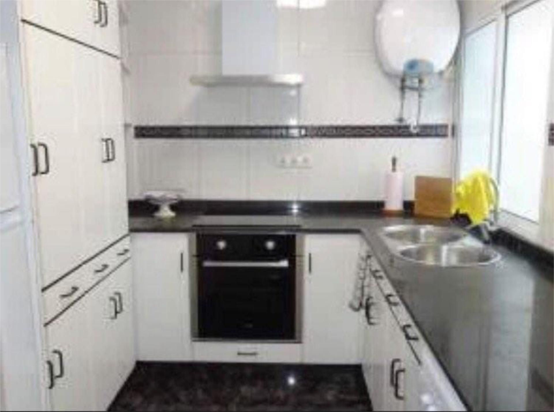 Kitchen of Flat to rent in  Zaragoza Capital  with Parquet flooring, Furnished and Community parking