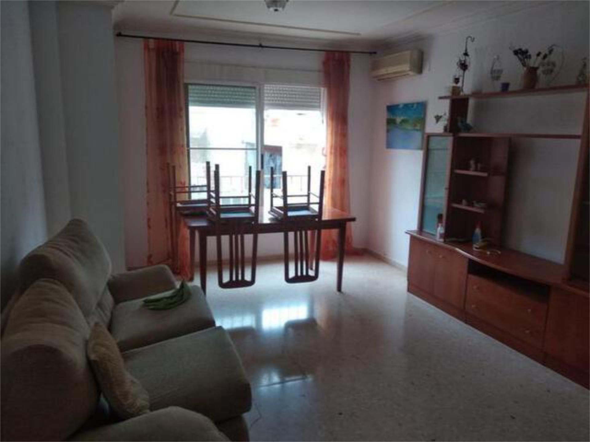 Sala d'estar de Pis de lloguer en Montroy amb Terrassa
