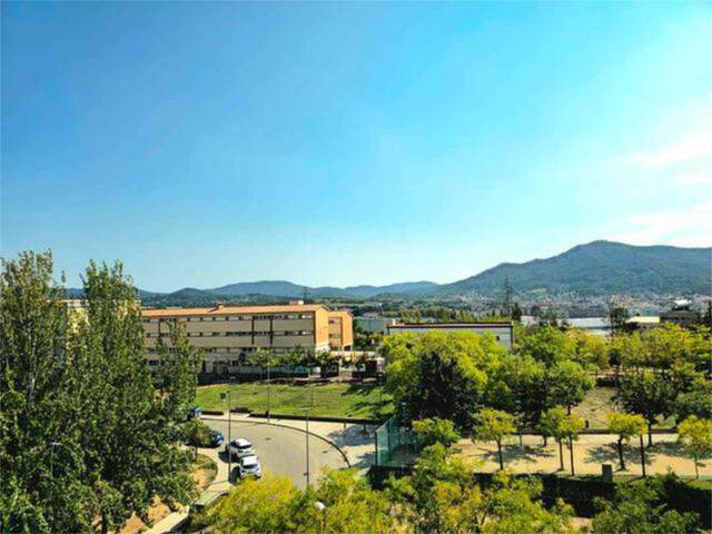 Piso en Venta en Montornès del Vallès