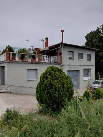 Garaje en Alquiler en Carretera Santa Pau, 303 en Olot