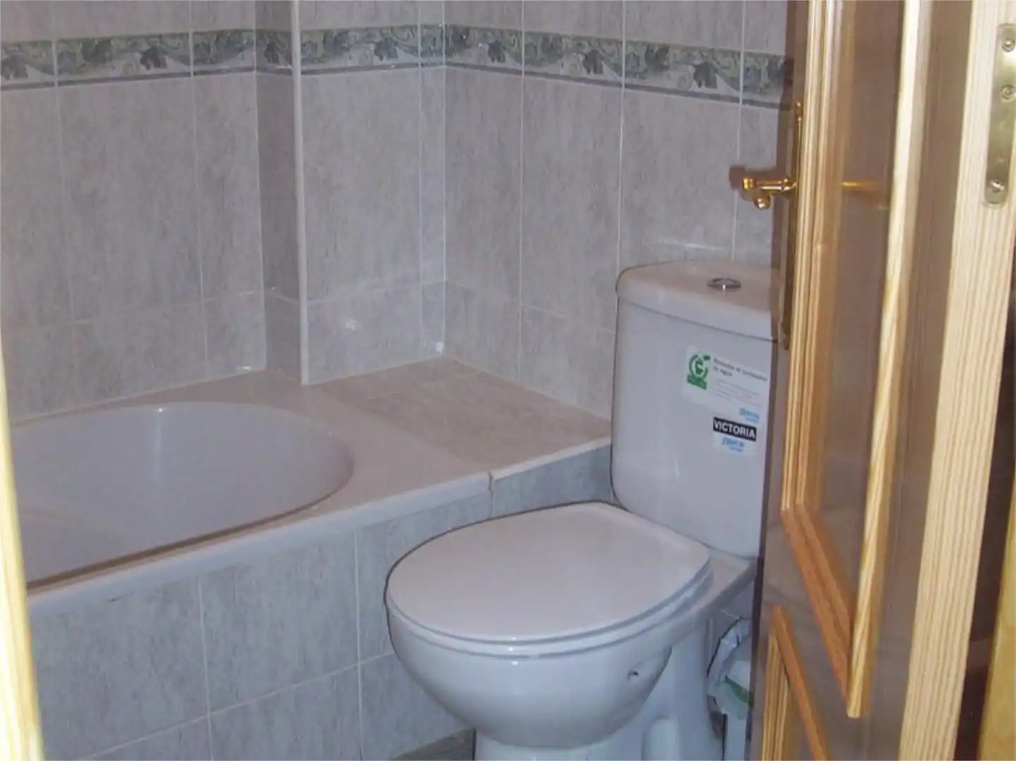 Wohnung zur Miete in Camino del Pueblo, 16, Retamar Badezimmer von Wohnung zur Miete in Almería mit Schwimmbad, Möbliert und Gemeinschaftsparkplatz