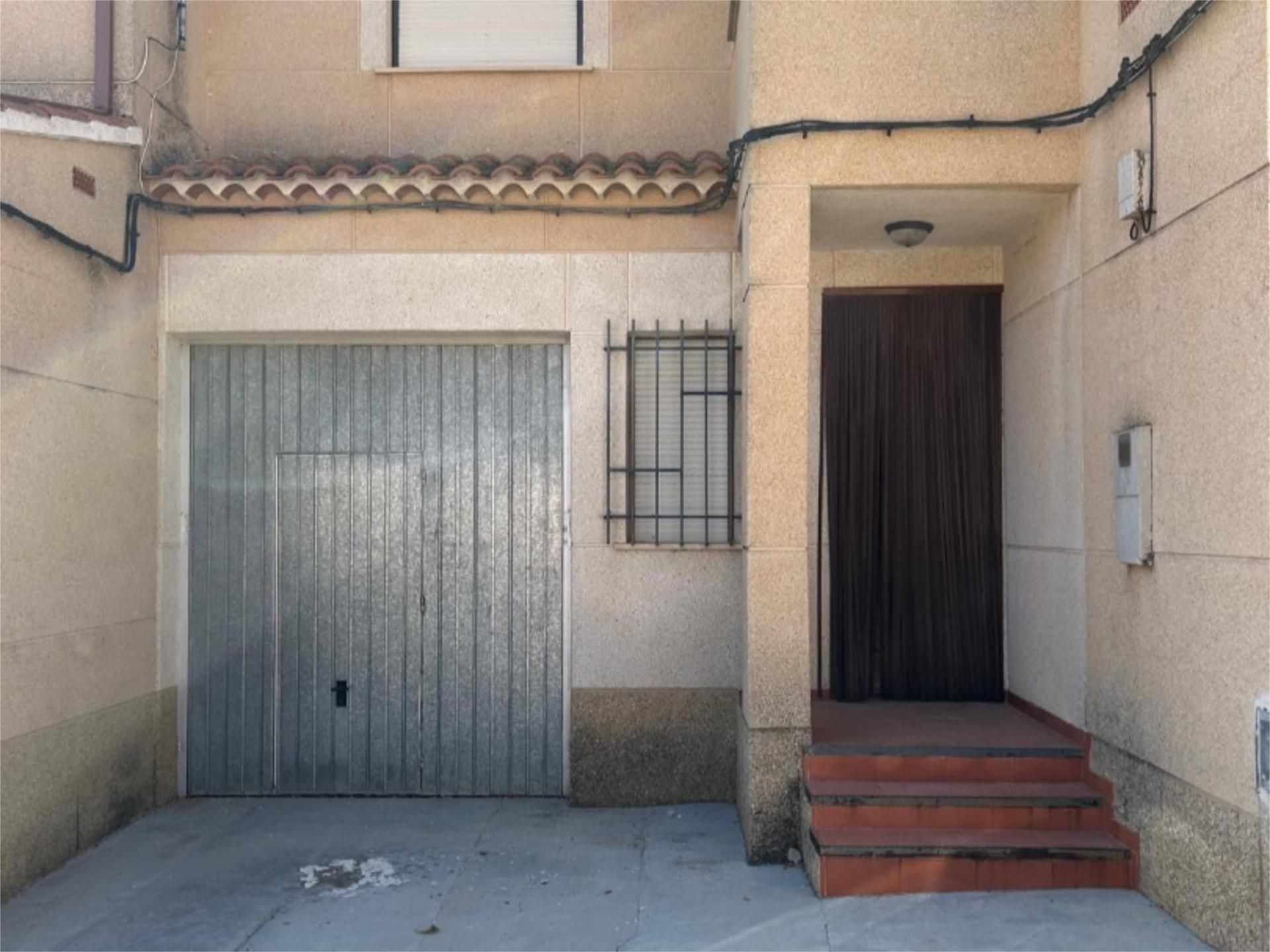 Exterior view of Duplex for sale in Vara de Rey  with Heating and Furnished