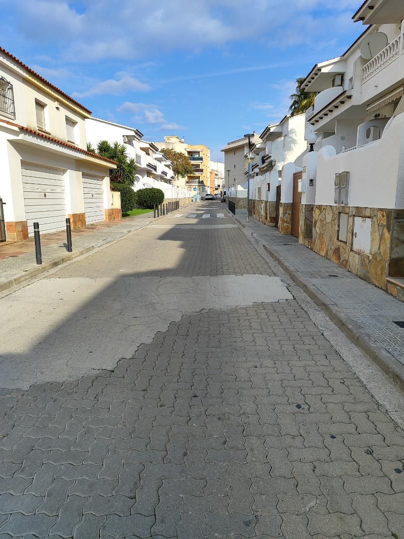 Exterior view of Single-family semi-detached for sale in Sant Pere de Ribes  with Heating, Parquet flooring and Terrace