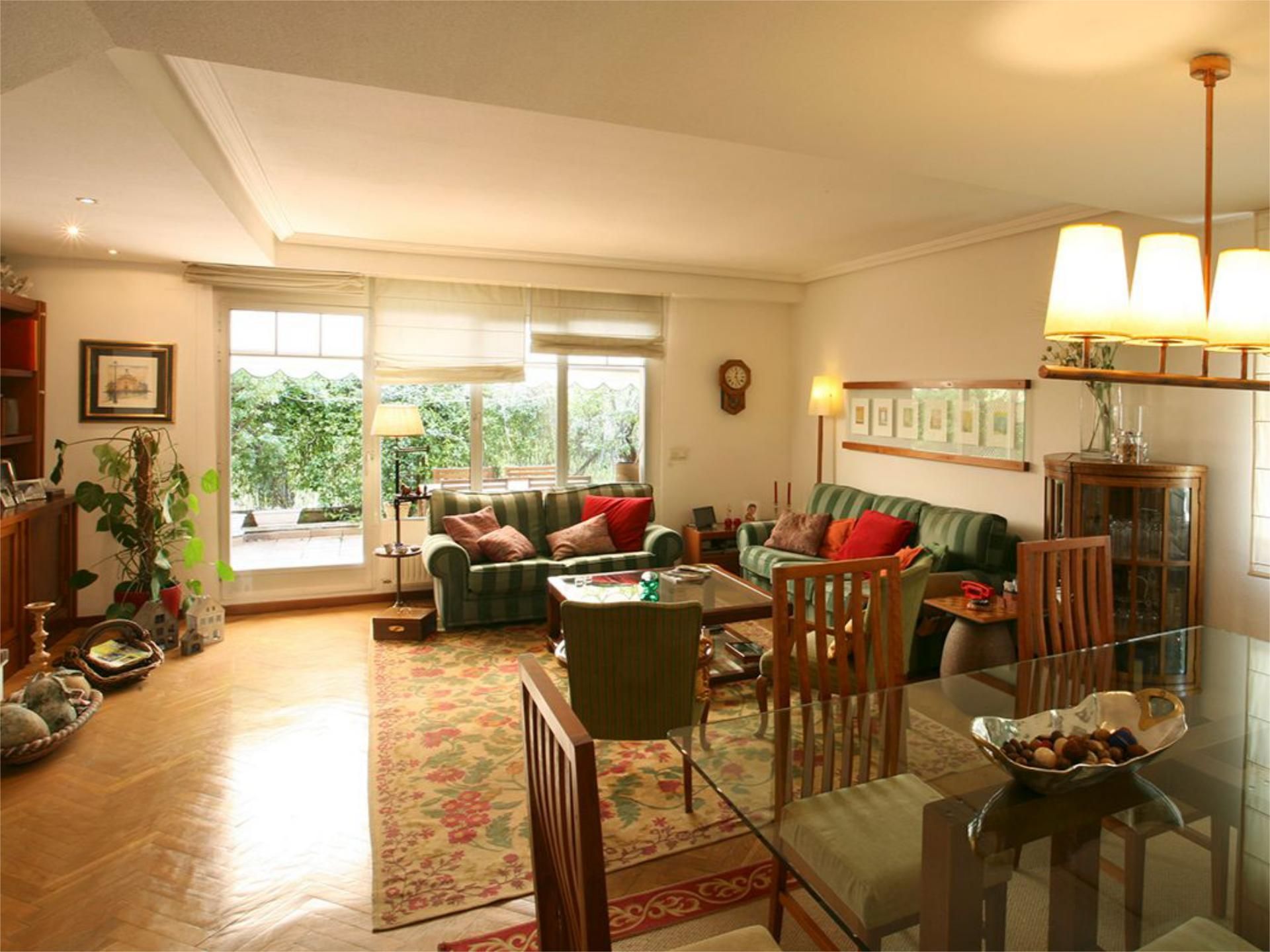 Living room of Flat for sale in Algete  with Heating, Private garden and Parquet flooring