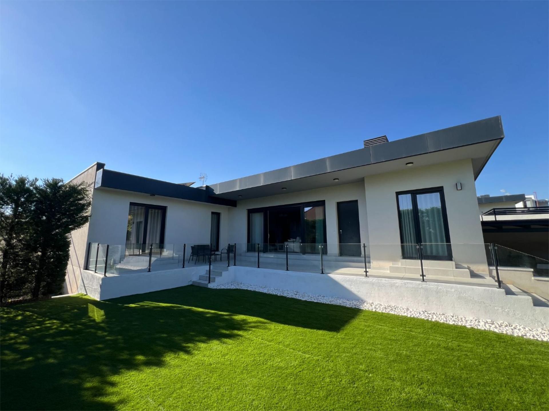 Exterior view of Flat for sale in Villalbilla  with Air Conditioner, Terrace and Balcony