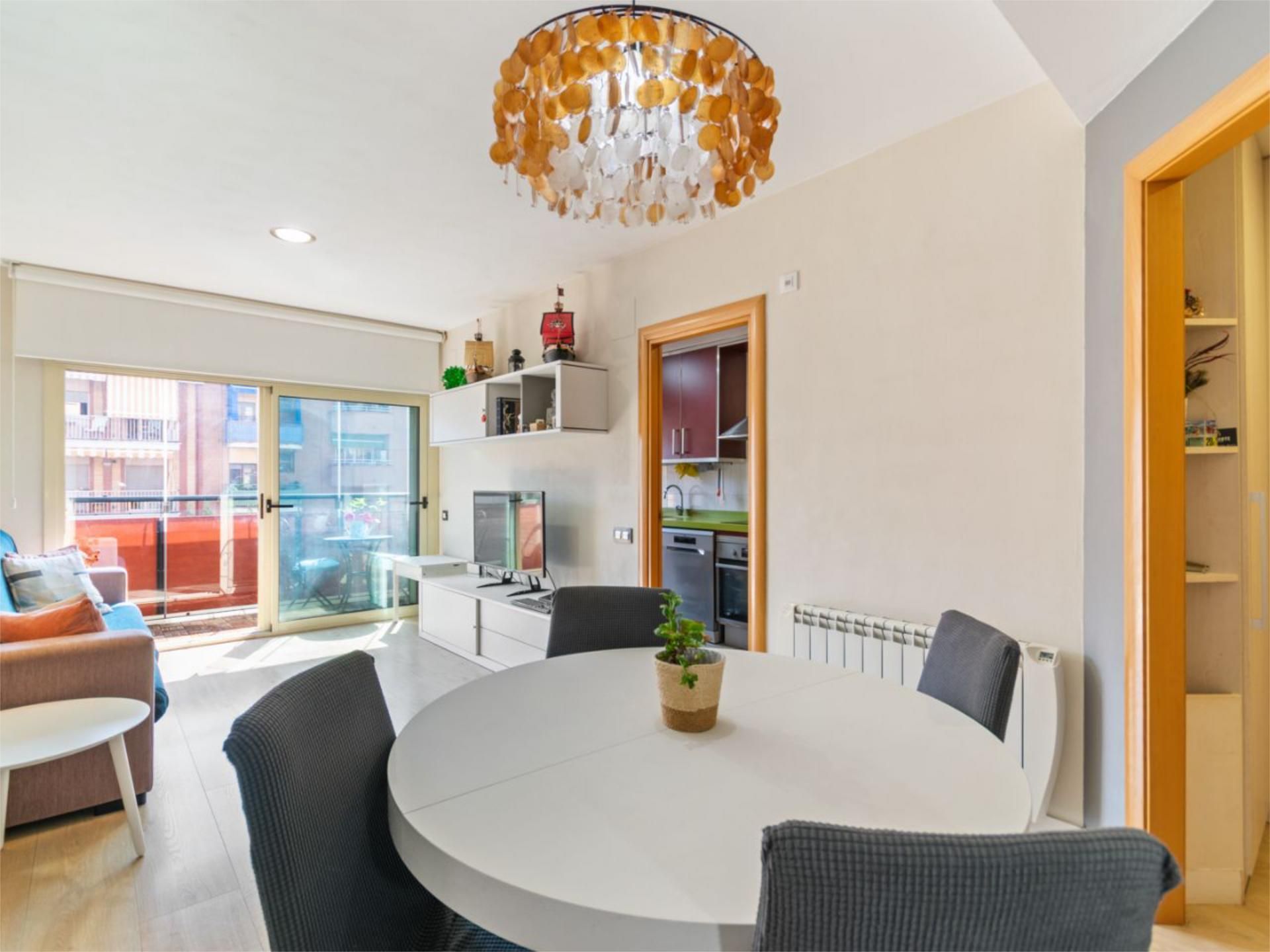Dining room of Flat for sale in Sant Adrià de Besòs  with Air Conditioner and Balcony