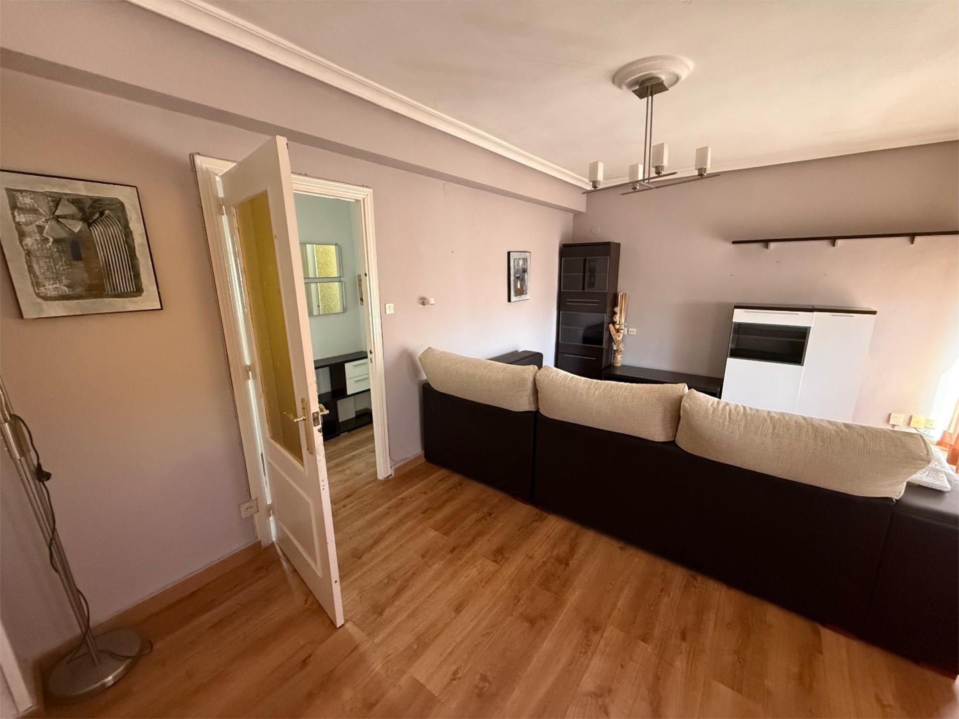 Living room of Flat to rent in Plasencia  with Air Conditioner, Terrace and Furnished