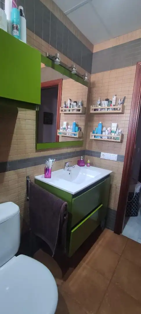 Dúplex en venta en Diseminado Diseminados, 49, Montilla Baño de Dúplex en venta en Montilla con Terraza y Balcón