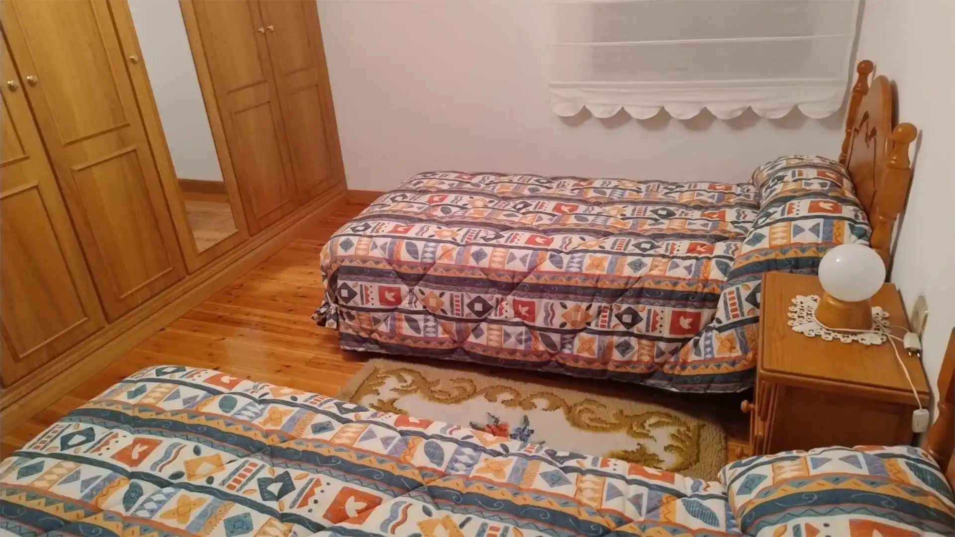 Dormitori de Finca rústica en venda en Sotresgudo amb Moblat i Balcó