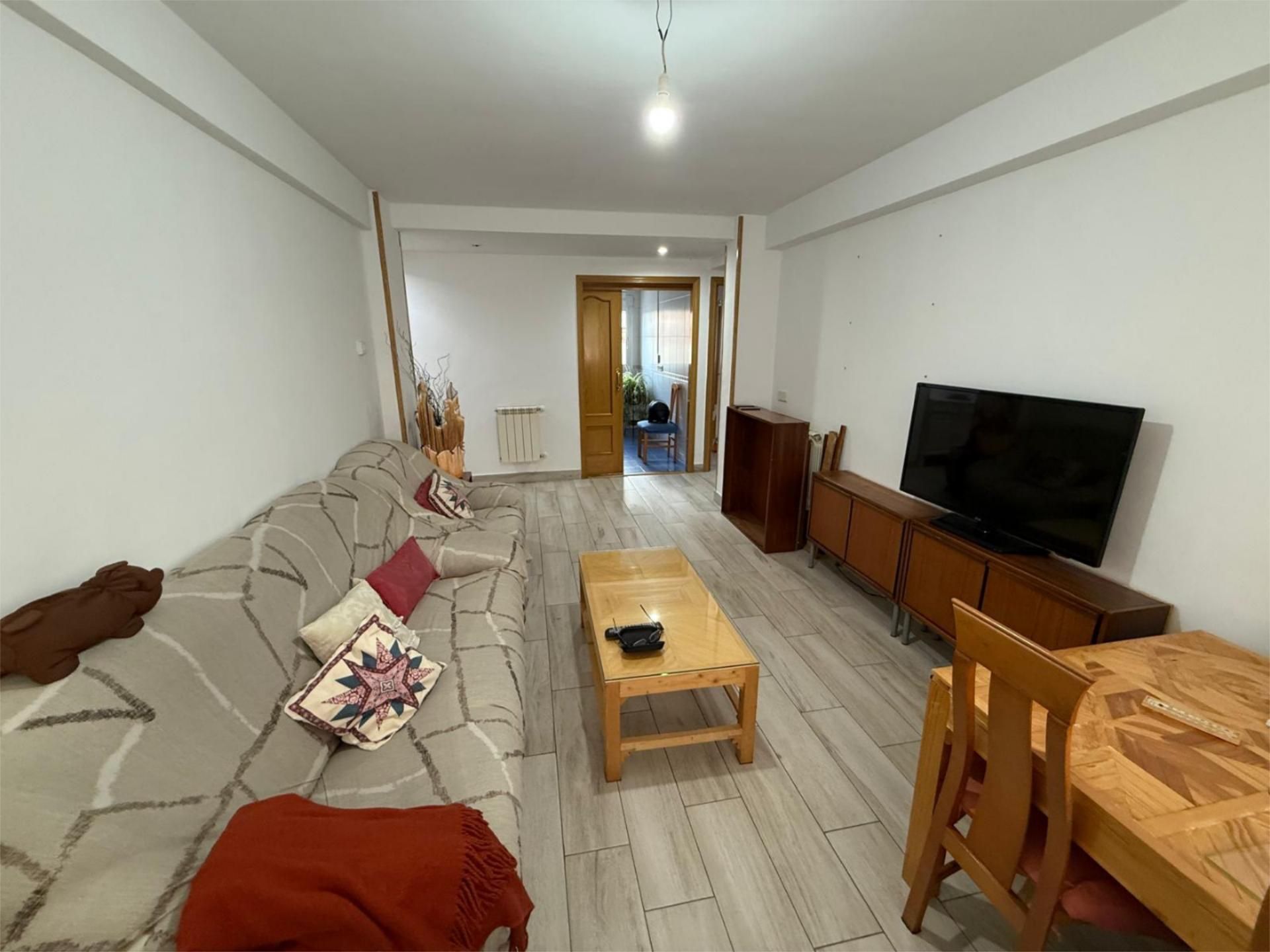 Living room of Flat for sale in  Madrid Capital  with Air Conditioner, Heating and Oven