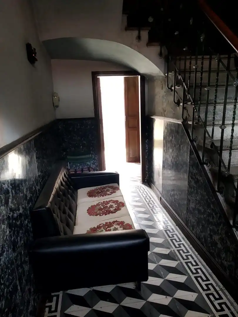 Casa adosada en venta en Cármenes con Balcón