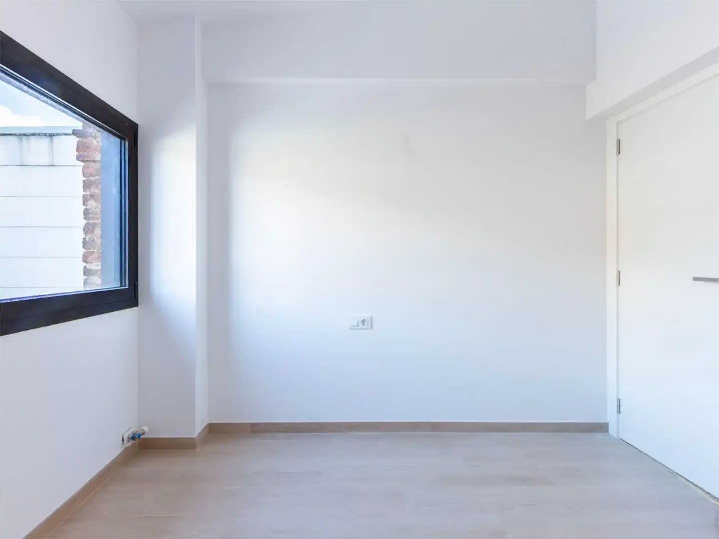 Habitación de Casa adosada en venta en Terrassa