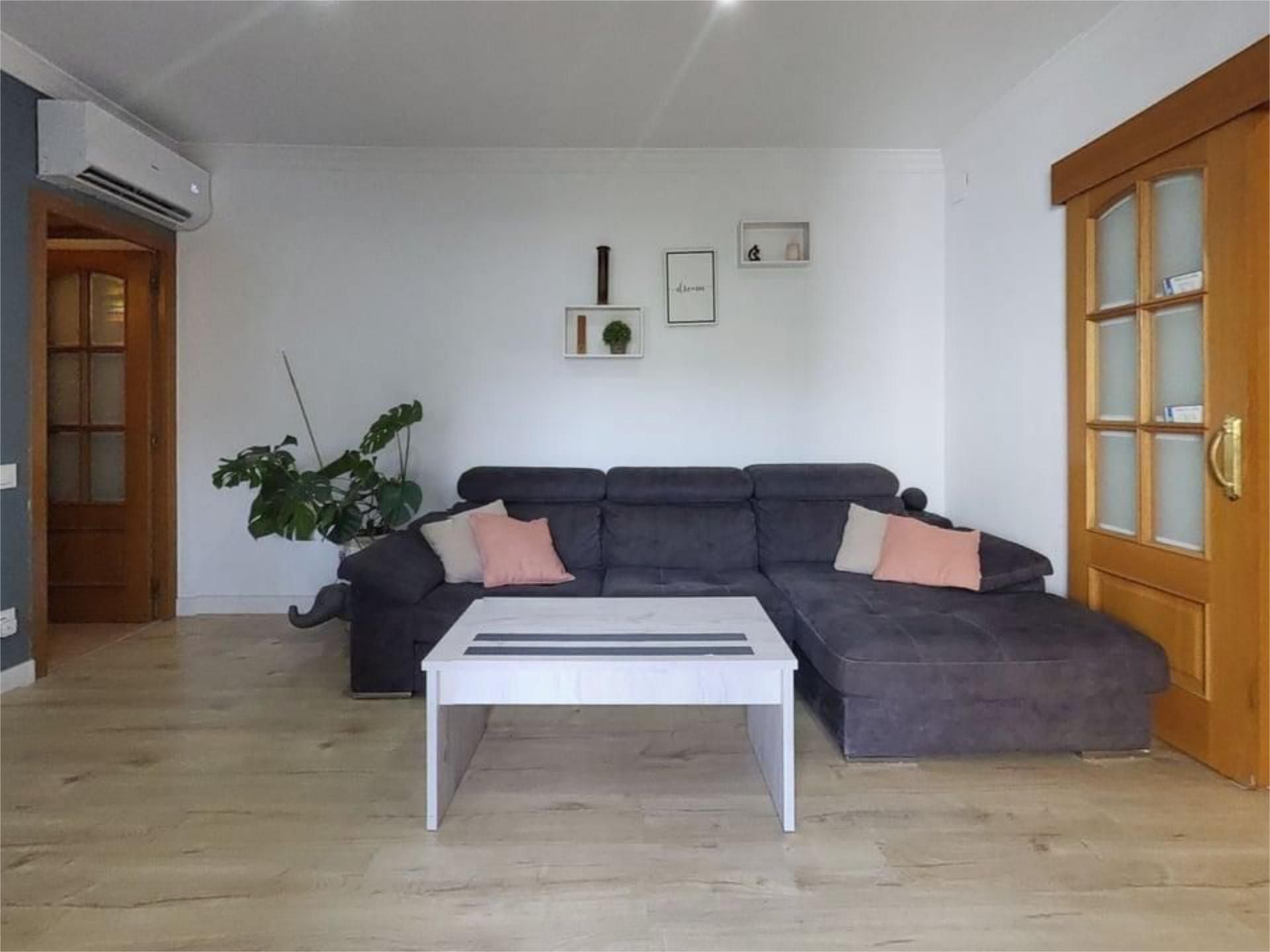 Sala de estar de Piso en venta en El Masnou con Aire acondicionado y Balcón