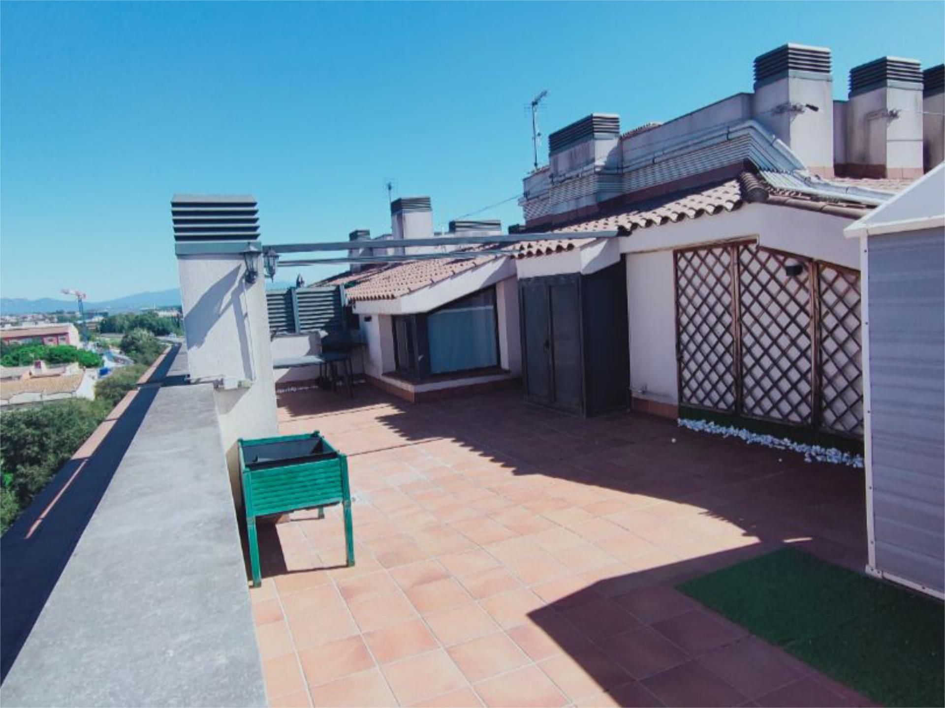 Terrace of Flat for sale in Santa Coloma de Gramenet  with Air Conditioner, Heating and Parquet flooring