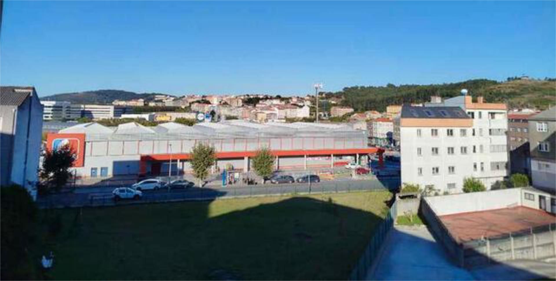 Parking de Piso de alquiler en Arteixo con Calefacción, Terraza y Amueblado