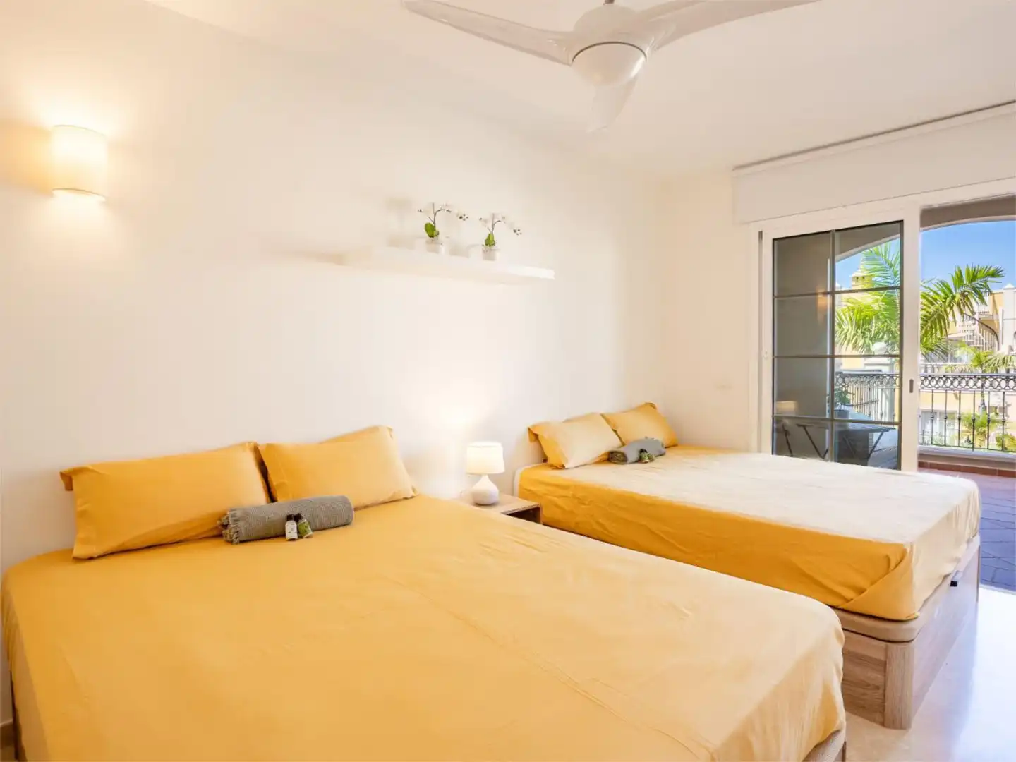Wohnung zum Verkauf in Avenida la Arenita, 13, Palm - Mar Schlafzimmer von Wohnung zum Verkauf in Arona mit Terrasse, Schwimmbad und Balkon