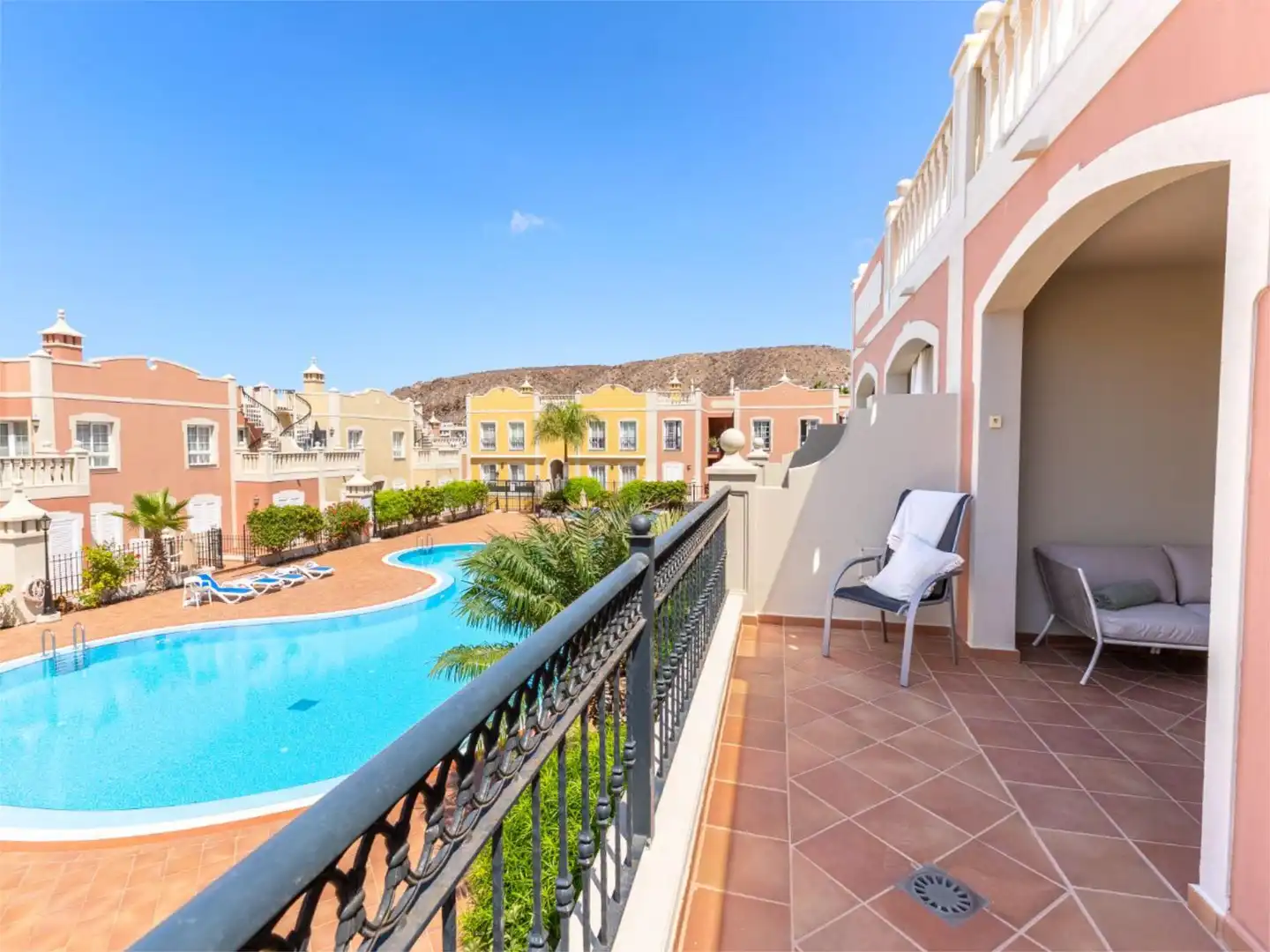 Wohnung zum Verkauf in Avenida la Arenita, 13, Palm - Mar Terrasse von Wohnung zum Verkauf in Arona mit Terrasse, Schwimmbad und Balkon