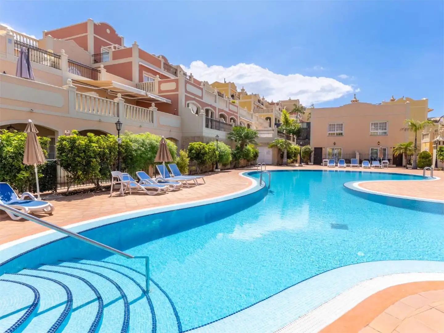 Wohnung zum Verkauf in Avenida la Arenita, 13, Palm - Mar Schwimmbecken von Wohnung zum Verkauf in Arona mit Terrasse, Schwimmbad und Balkon