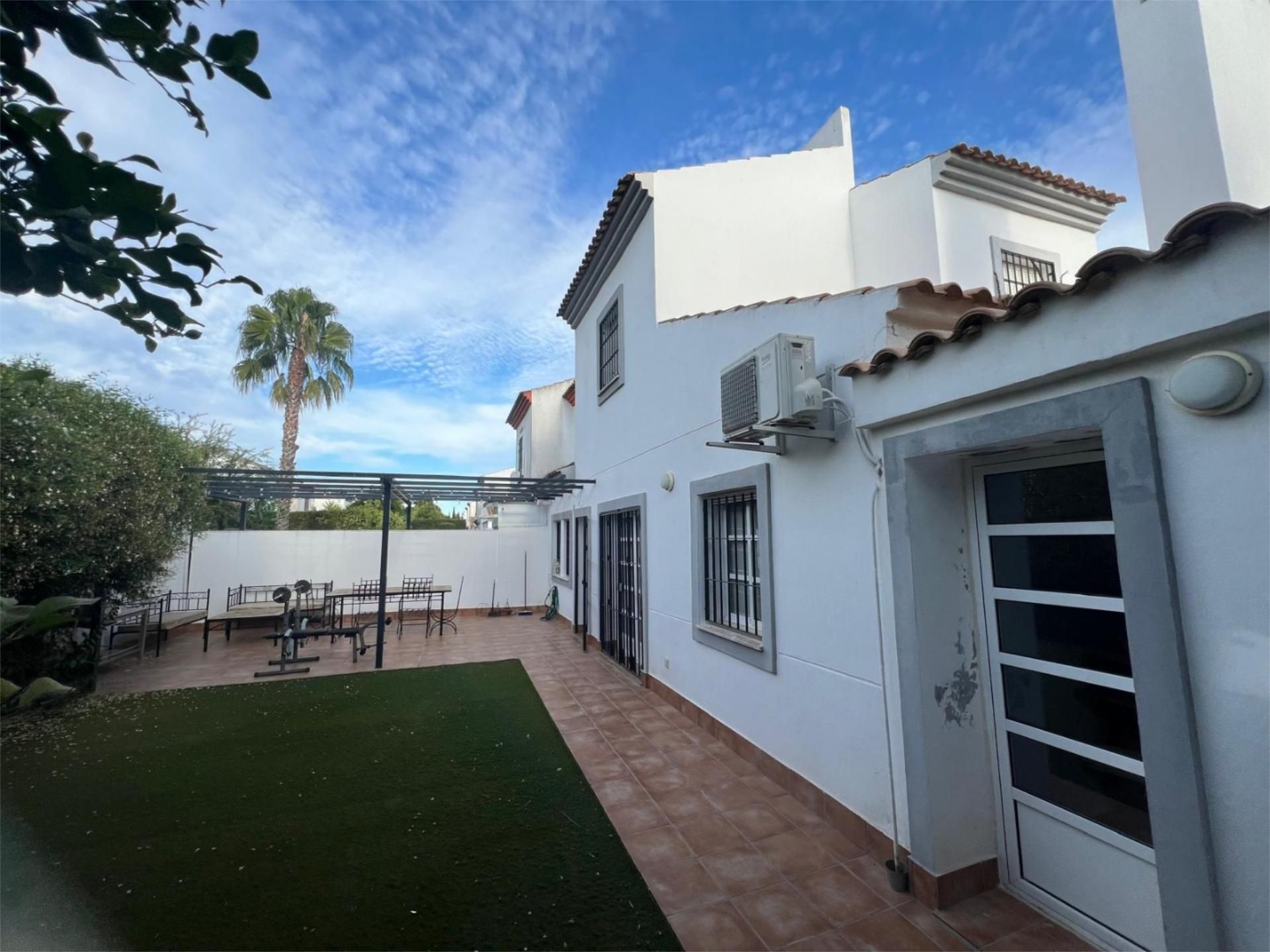 Casa o chalet de alquiler en Calle Sierra de Aracena, 4, Loreto