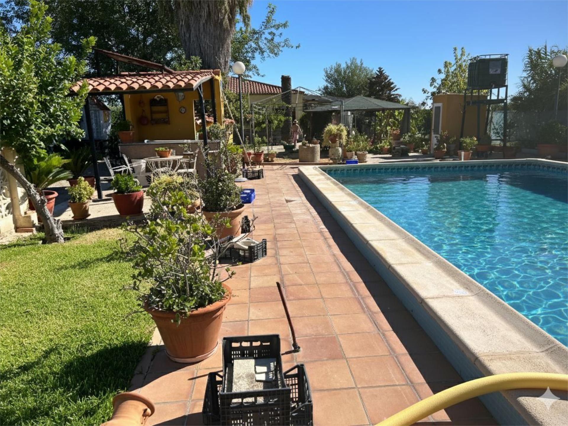 Vista exterior de Piso en venta en Mérida con Jardín privado, Terraza y Piscina