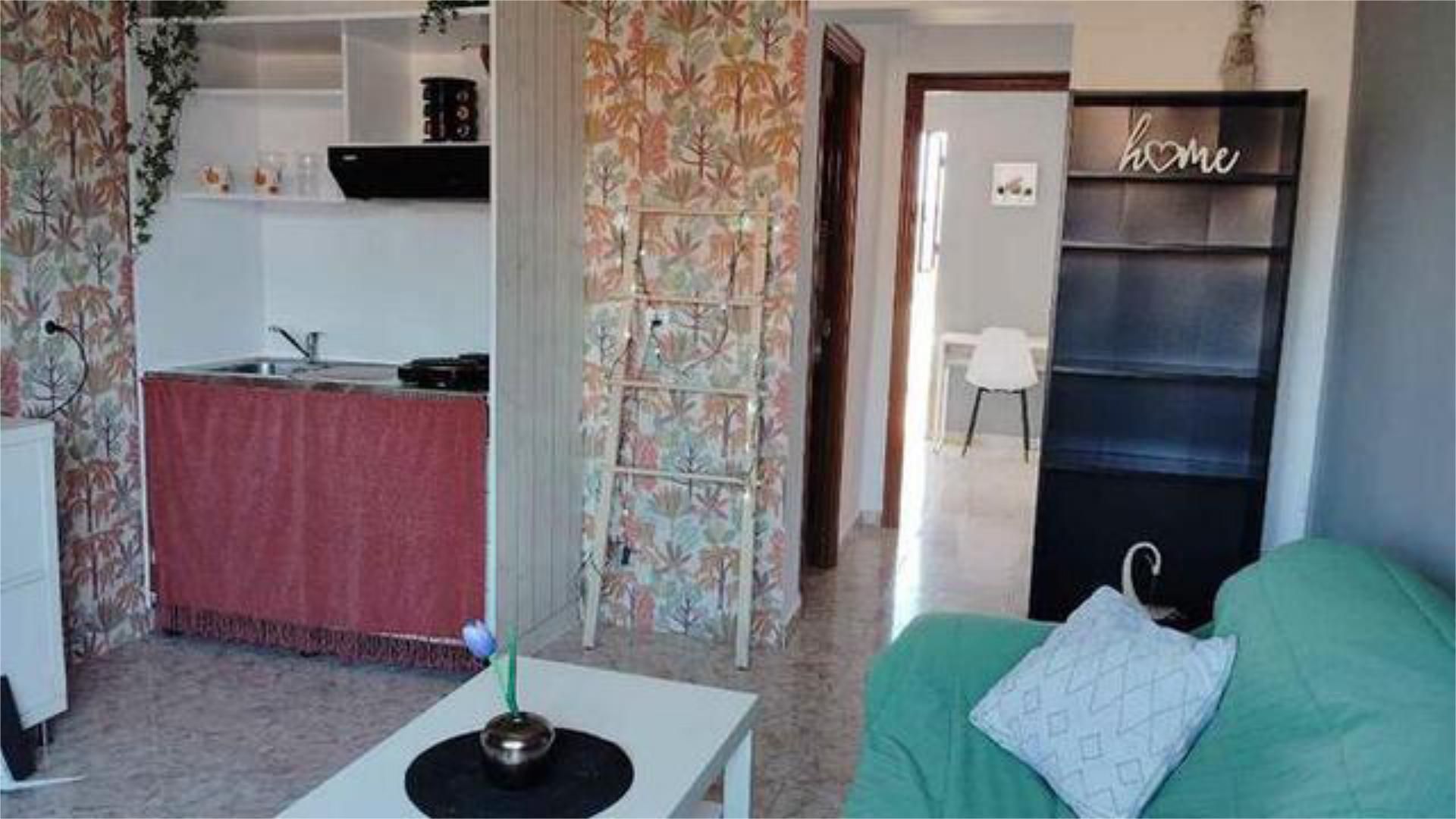 Habitación de Apartamento de alquiler en Mairena del Aljarafe con Terraza y Trastero