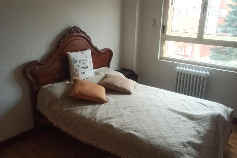 Photo 1 of Flat to share in Calle Sánchez Ruano, 3, Tejares - Chamberí - Alcades, Salamanca