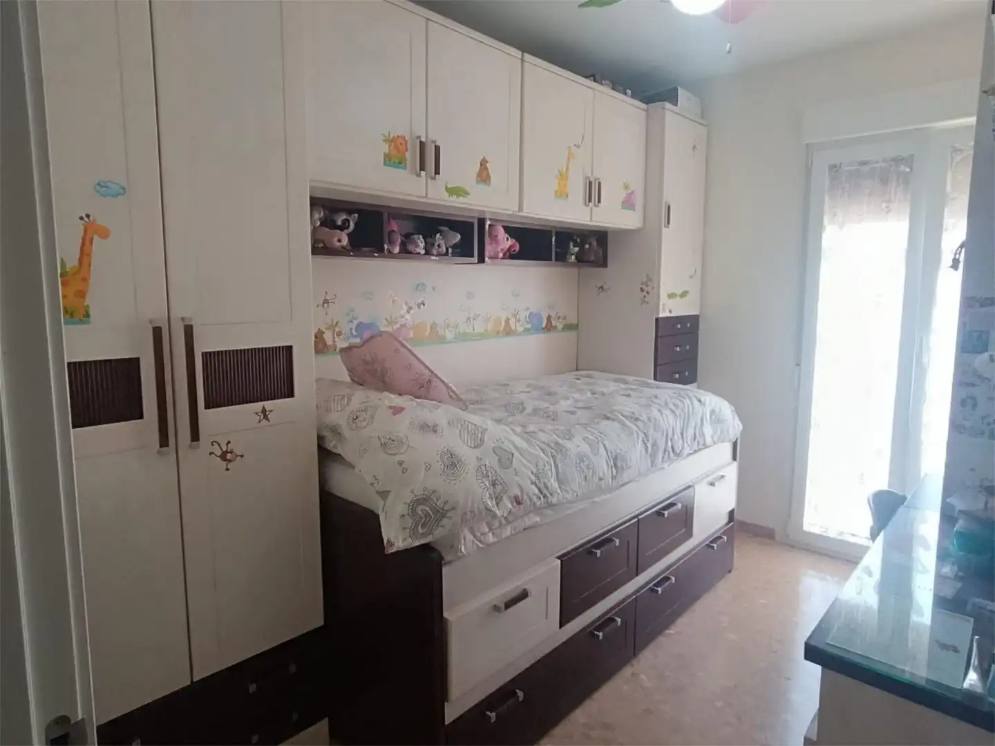 Einfamilien-Reihenhaus zum Verkauf in Avenida del Marqués de la Vega de Armijo, 64, Montilla Schlafzimmer von Einfamilien-Reihenhaus zum Verkauf in Montilla mit Klimaanlage, Terrasse und Balkon