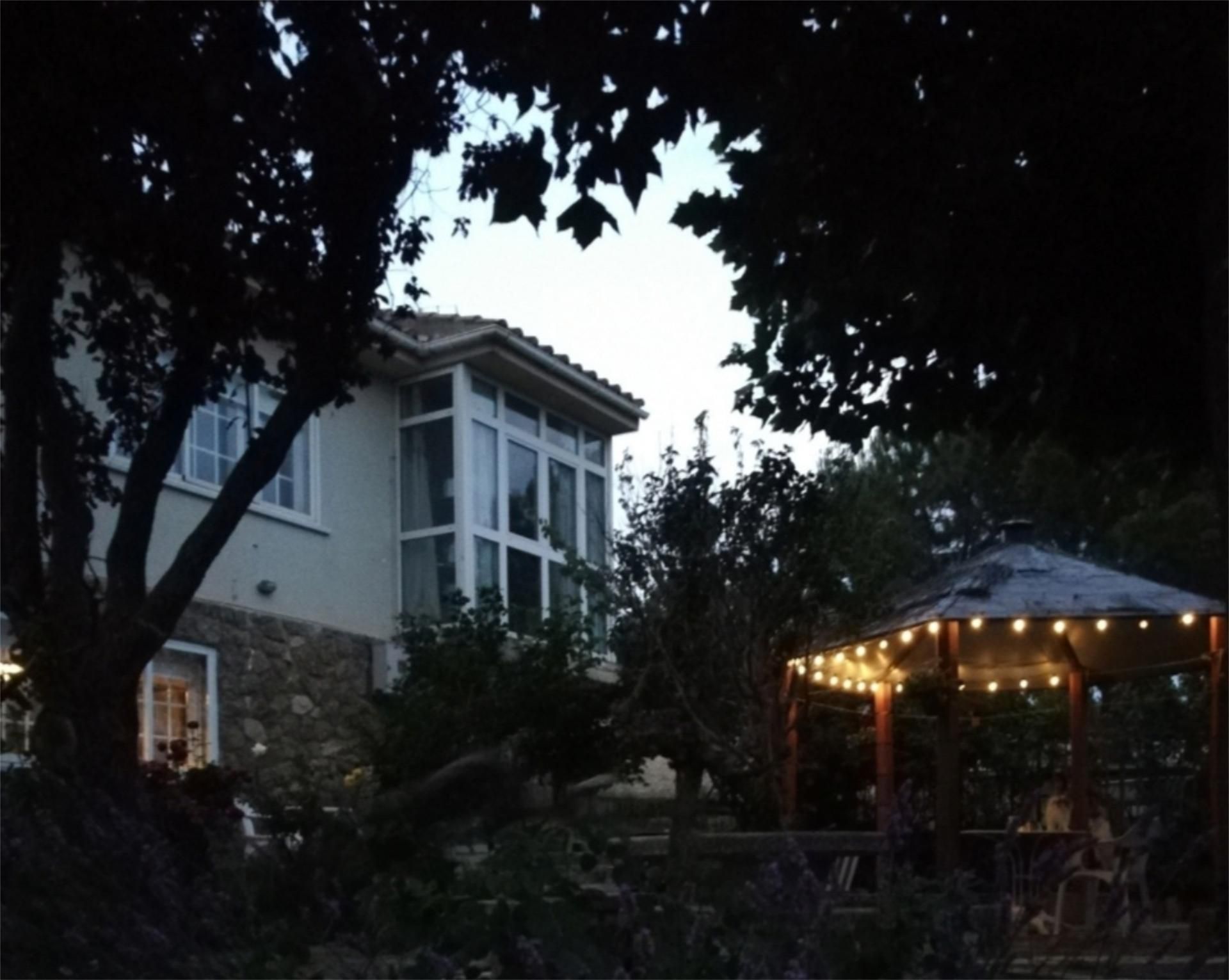 Vista exterior de Casa o xalet en venda en Ávila Capital amb Calefacció, Jardí privat i Terrassa