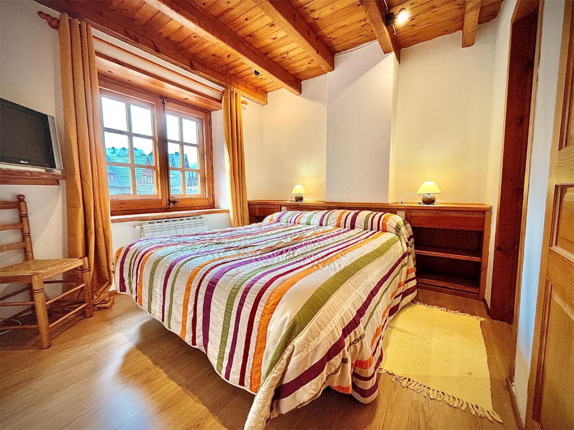 Bedroom of Flat to rent in Naut Aran  with Heating, Parquet flooring and Storage room