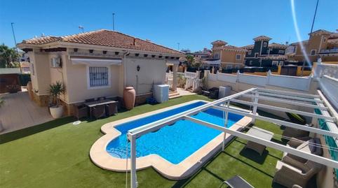 Foto 4 de Casa o xalet de lloguer a Calle Inglaterra, 9, Bigastro, Alicante