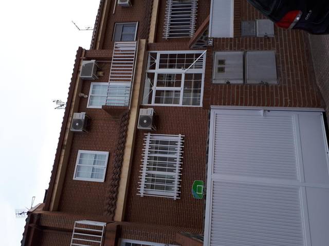 Casa adosada en Venta en Residencial Tarpeya, 79 en Santa María de Benquerencia