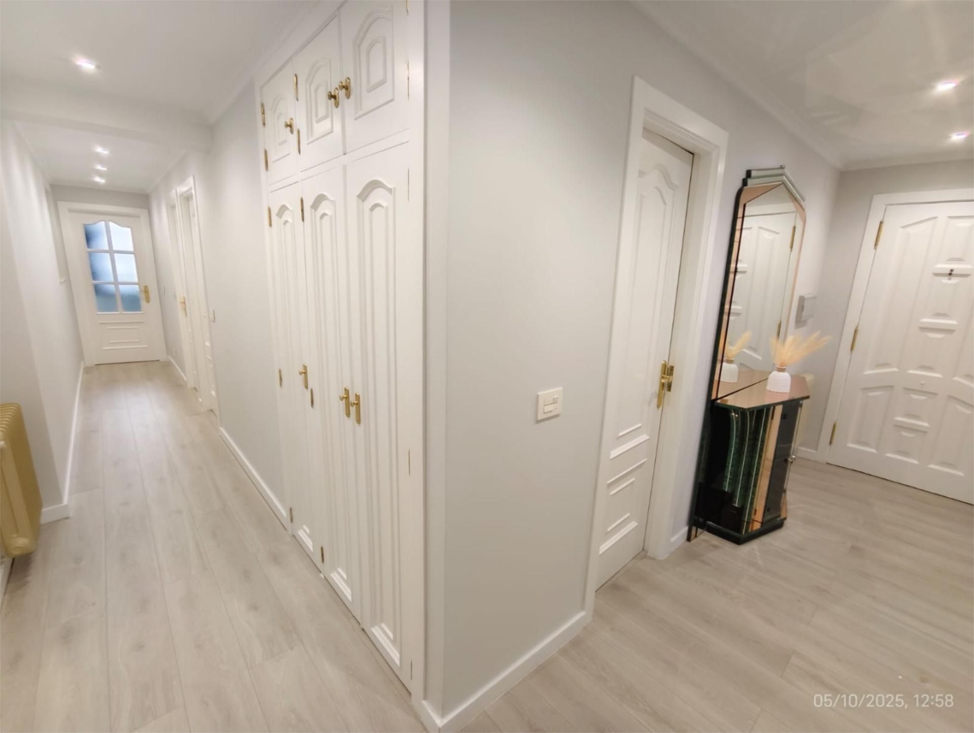 Flat for sale in Lugo Capital  with Storage room