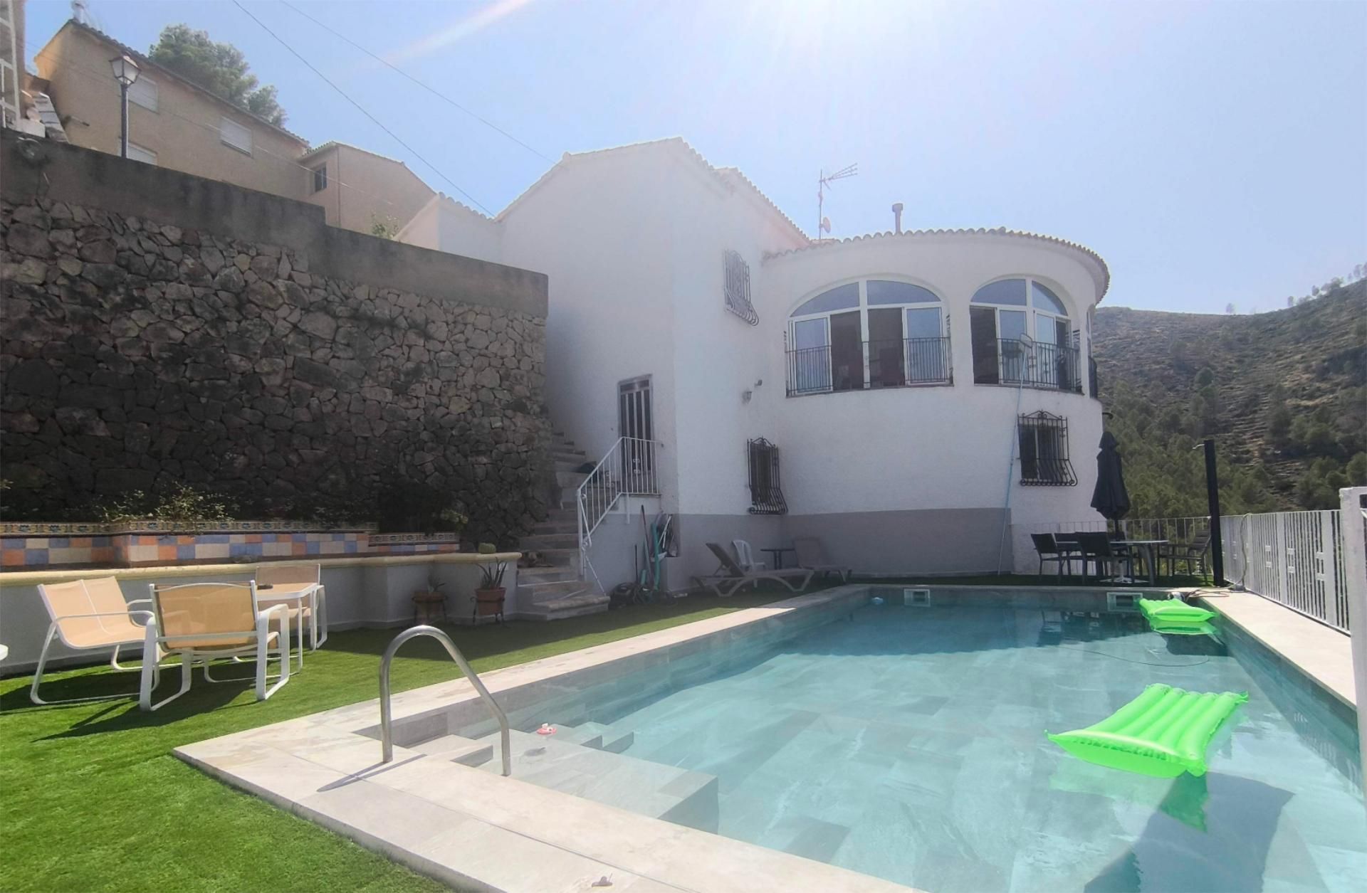 Flat to rent in Plaça Poligono 11, 152, Ador