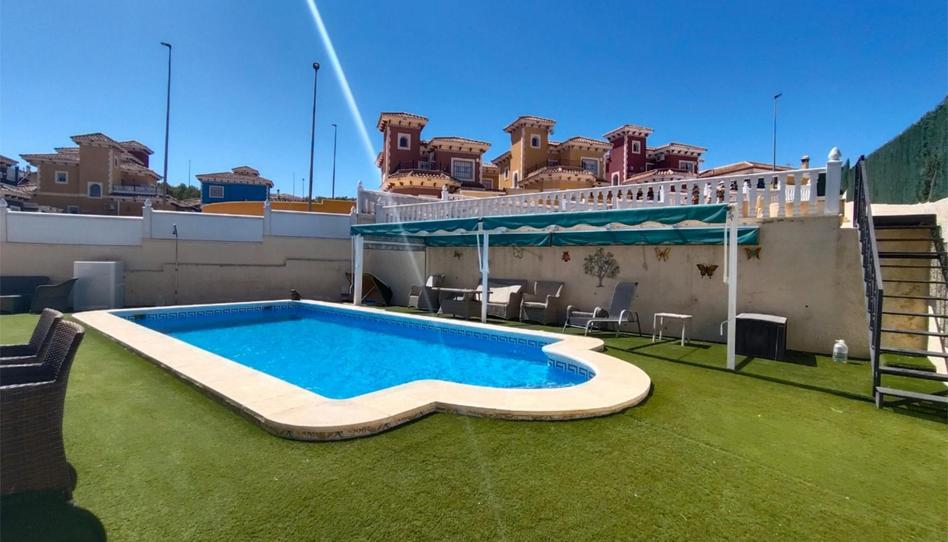 Foto 1 de Casa o xalet de lloguer a Calle Inglaterra, 9, Bigastro, Alicante