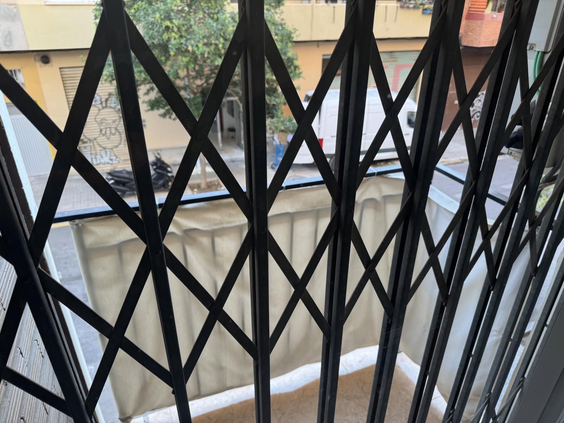 Flat to rent in Carrer de les Alqueries de Bellver, Barrio de Benicalap
