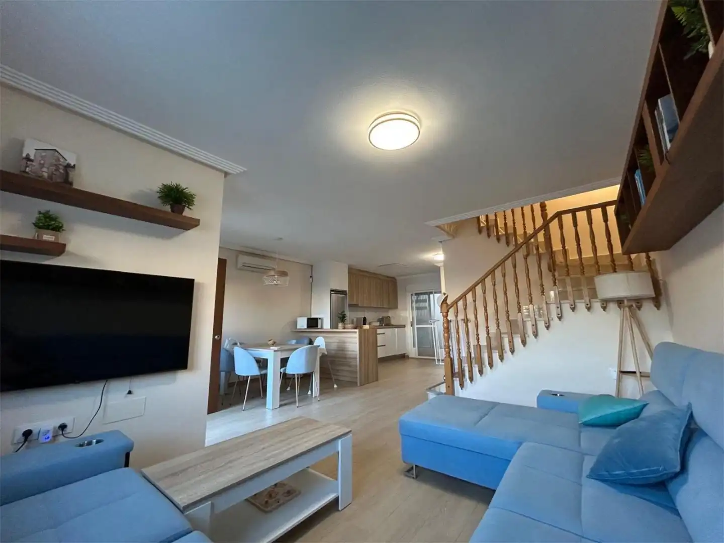 Sala de estar de Piso en venta en Pilar de la Horadada con Aire acondicionado, Calefacción y Jardín privado