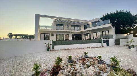 Foto 2 de Casa o xalet en venda a Calle Dinamarca, 85, El Faro de Calaburra - Chaparral, Málaga