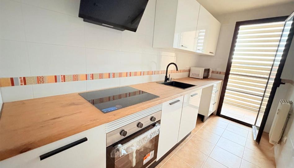 Photo 1 of Flat to rent in Calle Mayor, 30, Cabezamesada, Toledo