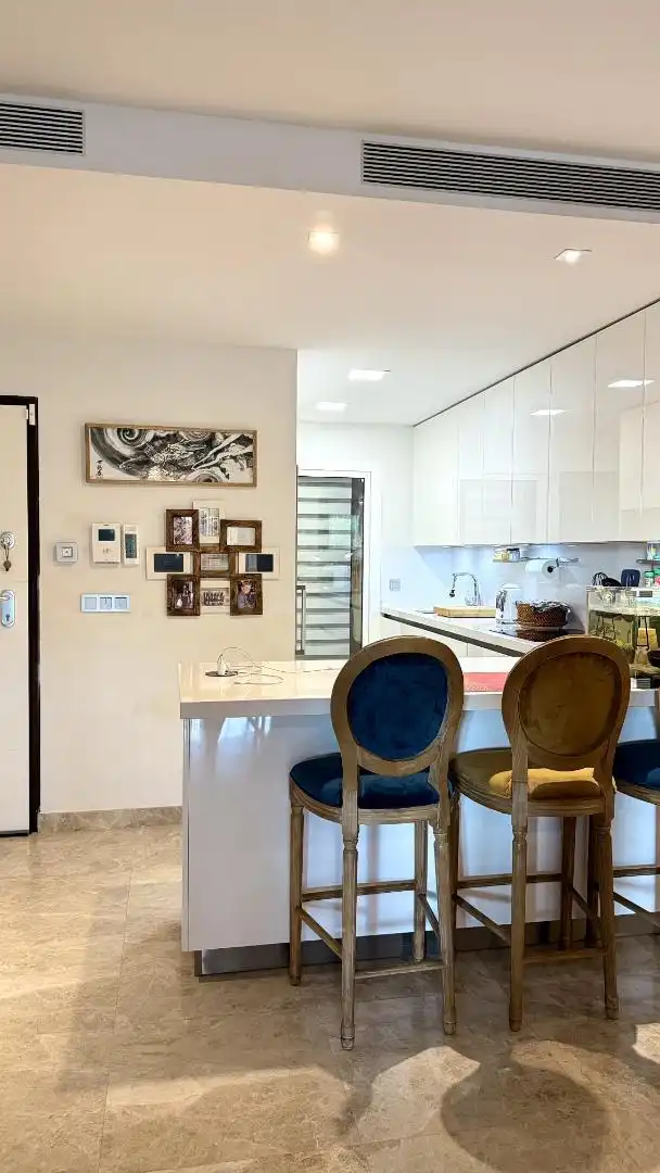 Piso en venta en Calle Casiopea 5F, 9, Los Naranjos Comedor de Piso en venta en Marbella con Aire acondicionado, Jardín privado y Terraza
