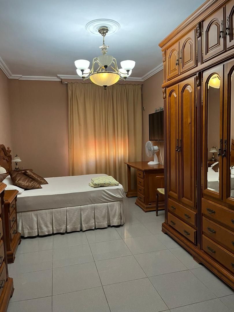 Bedroom of Flat to share in  Cádiz Capital  with Furnished, Oven and Washing machine