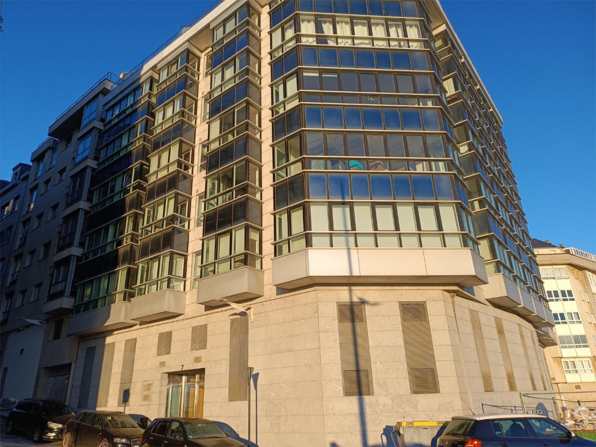 Vista exterior de Oficina en venda en A Coruña Capital 