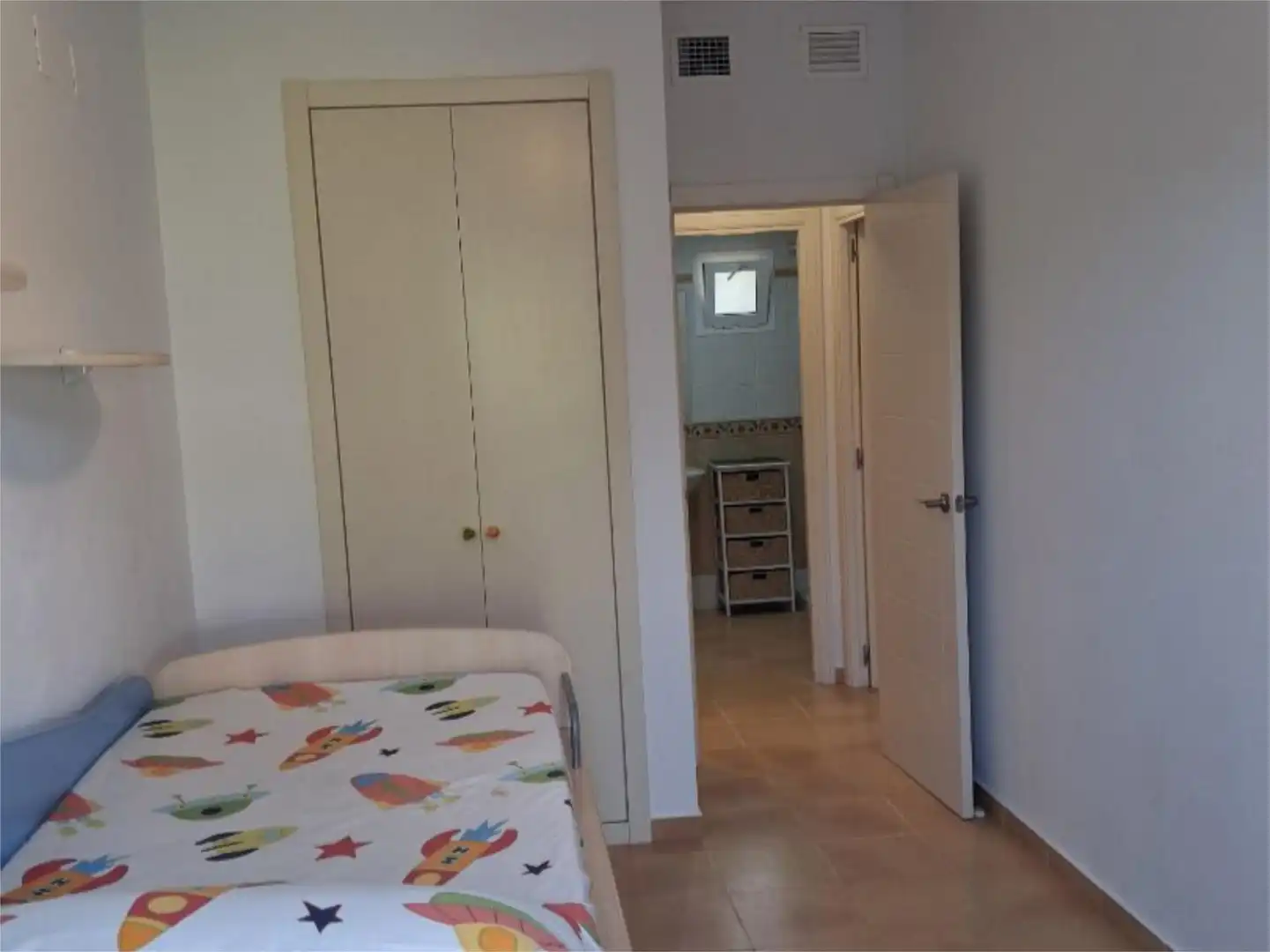 Dormitori de Apartament de lloguer en Calpe / Calp amb Calefacció, Jardí privat i Piscina
