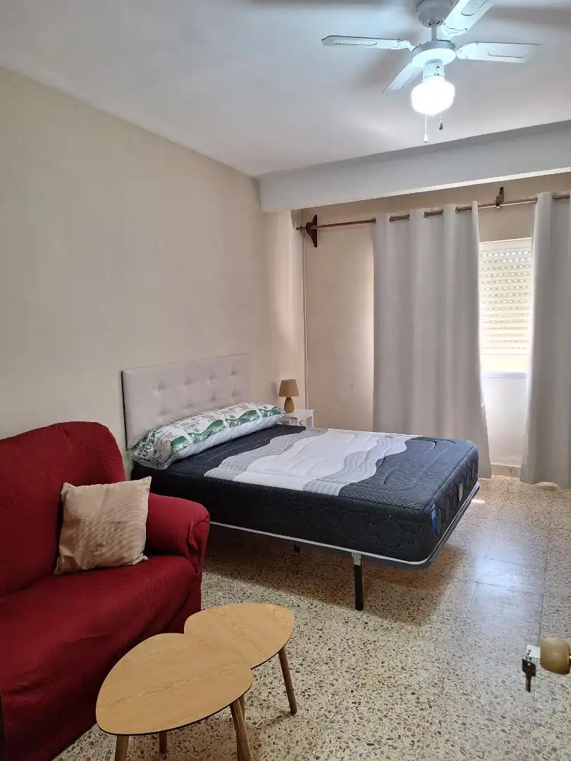 Habitación en Calle Cervantes, 21, Valdepeñas Habitación de Piso para compartir en Valdepeñas con Aire acondicionado, Calefacción y Amueblado