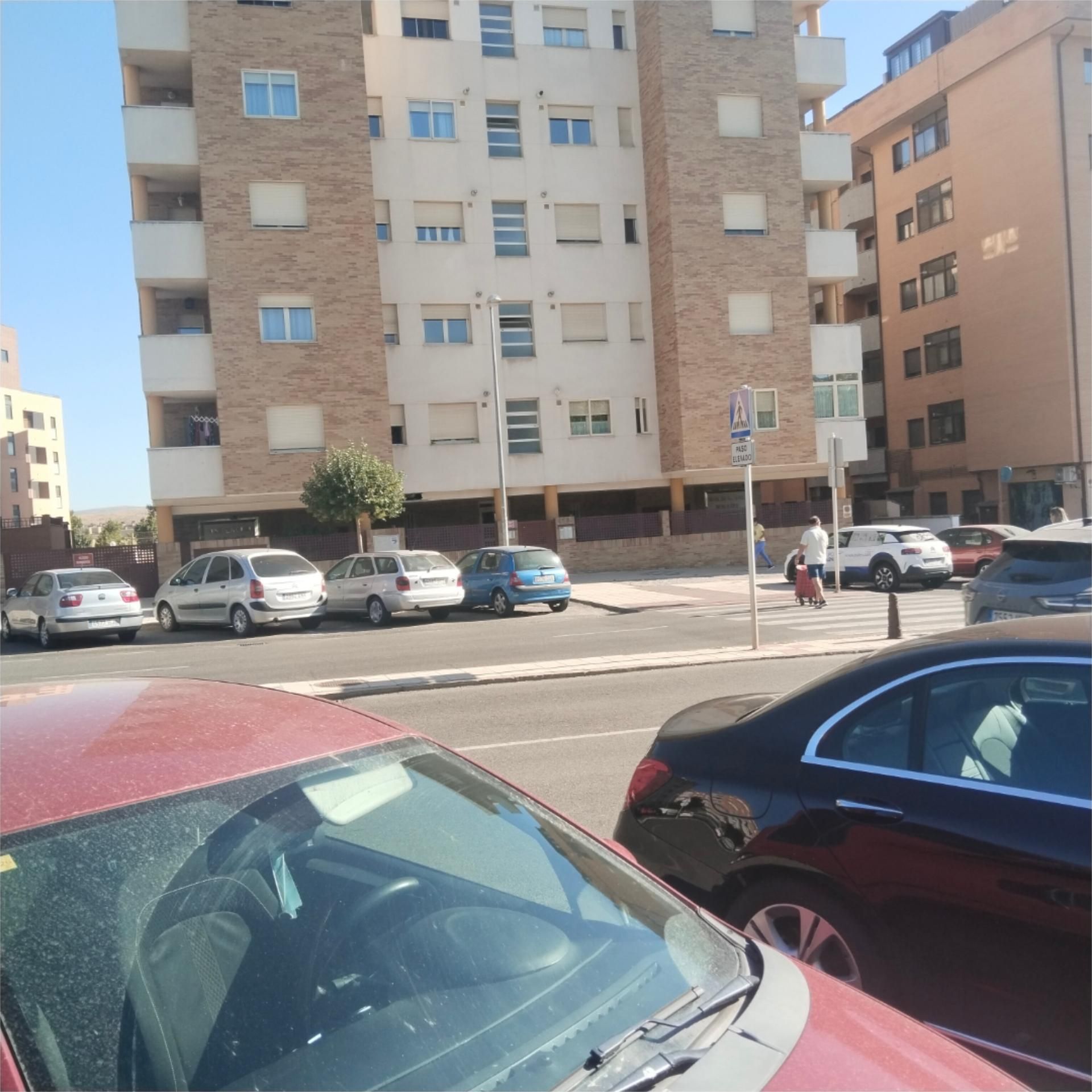 Aparcament de Pis en venda en Ávila Capital amb Calefacció, Jardí privat i Parquet