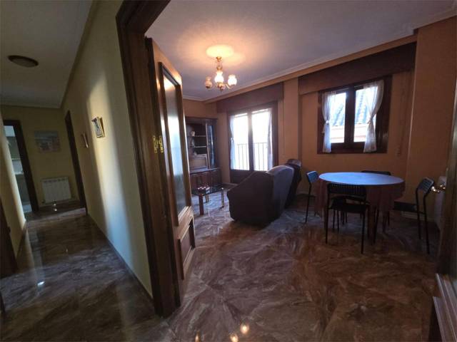 Piso en Alquiler en Calle Traviesa, 18 en Universidad - Tenerías